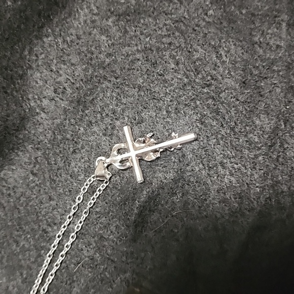 Infinity Cross Turtle necklace - Picture 4 of 4